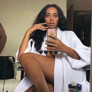 Meet your Posher, Asia
